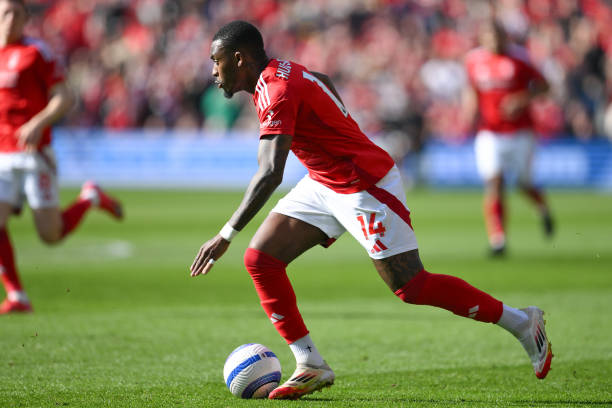 引导用户自 引导用户自